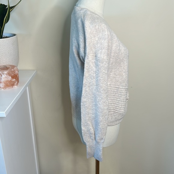 Yes/ Lola cream cropped sweater small soft knot - Picture 3 of 6